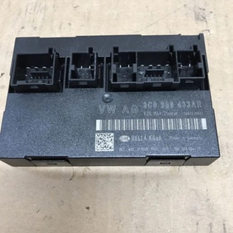 Modul confort / Volkswagen Passat B6 2009 / Audio si electronice