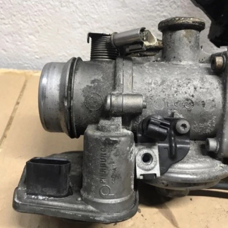 Galerie admisie / BMW Seria 5 E60 2006 / Motor, racire si evacuare