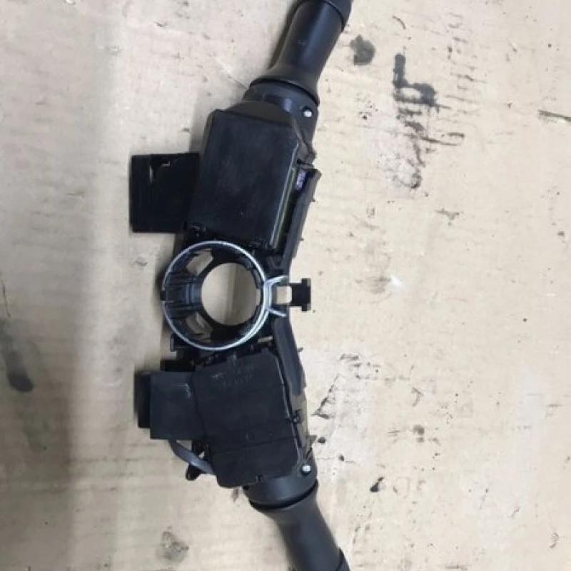 Bloc manete / Toyota Avensis T27 2009 / Audio si electronice