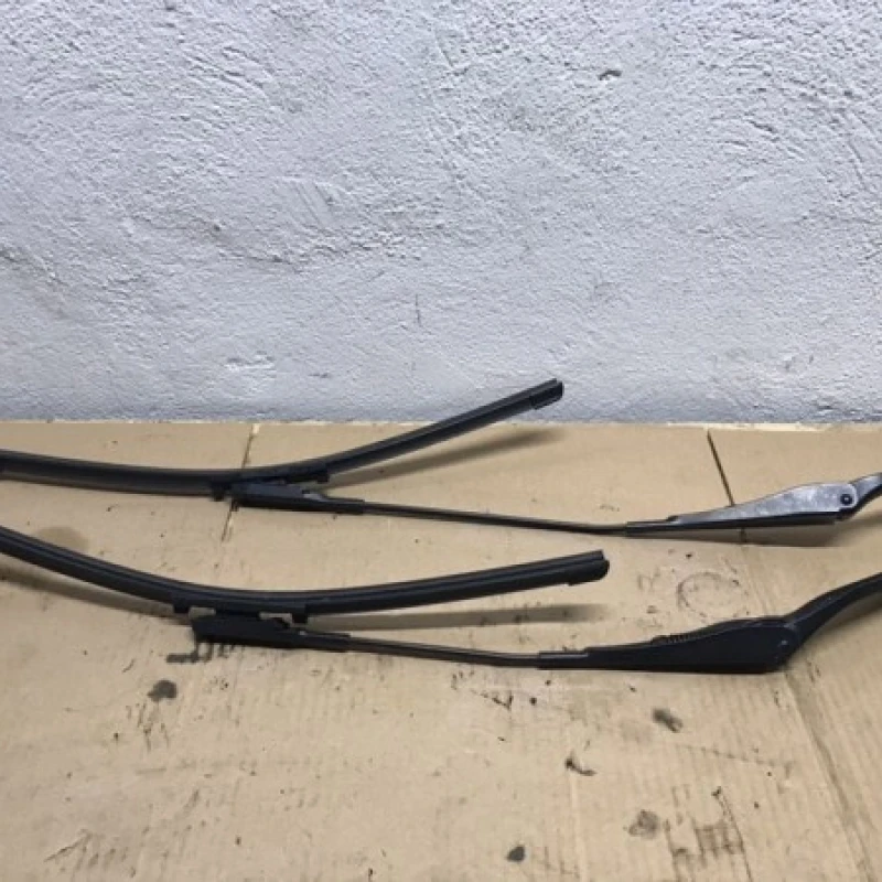 Brate stergator / BMW 2008 / Consumabile si accesorii