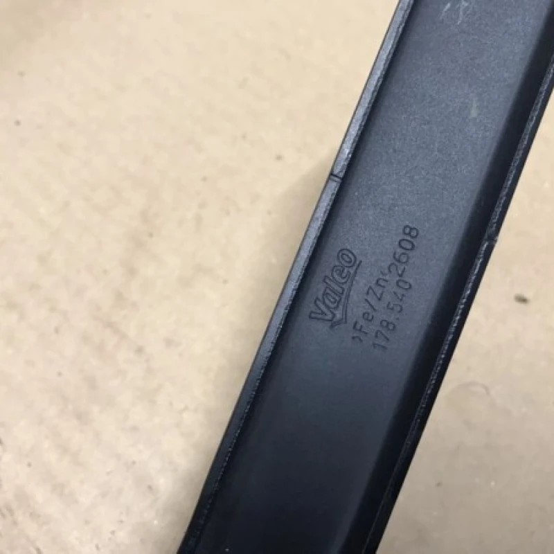 Brate stergator / BMW Seria 1 E87 2008 / Consumabile si accesorii