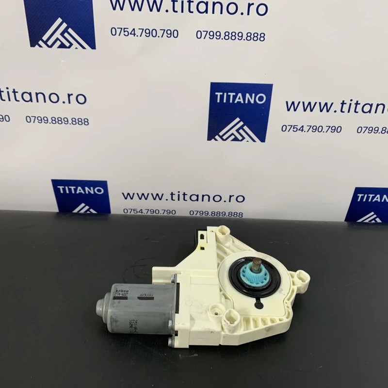 Motoras geam dreapta spate / Land Rover Range Rover Sport Range Rover Sport 2011 / Audio si electronice