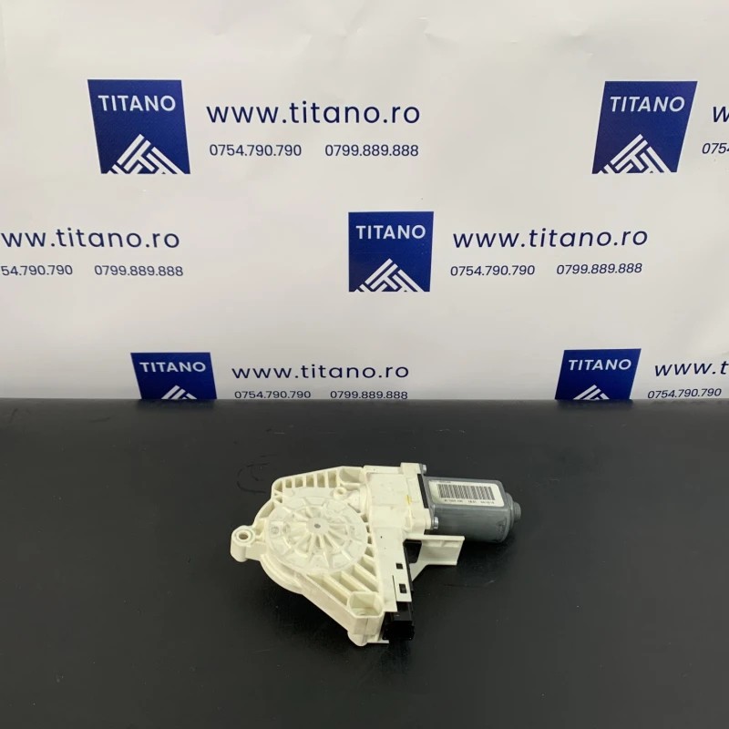 Motoras geam dreapta fata / Land Rover Range Rover Sport Range Rover Sport 2011 / Audio si electronice