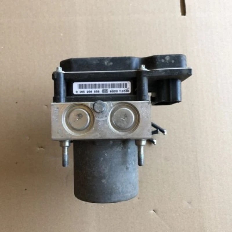Pompa abs audi / Audi A6 C6 2010 / Frane