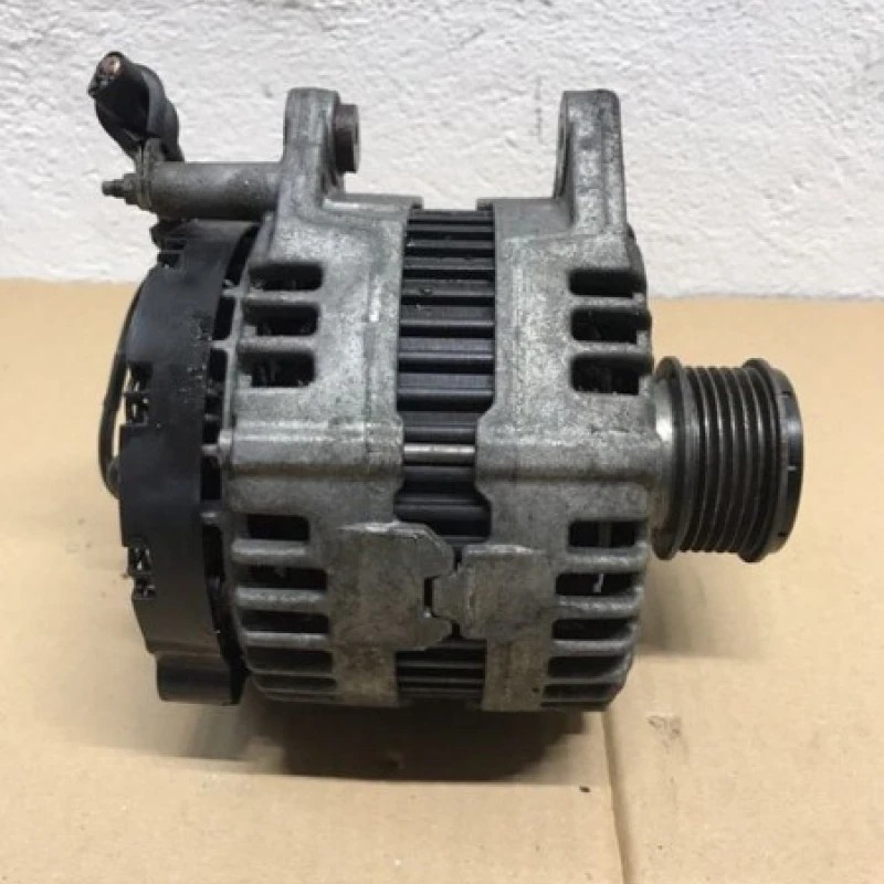 Alternator / Volkswagen Passat B6 2009 / Audio si electronice