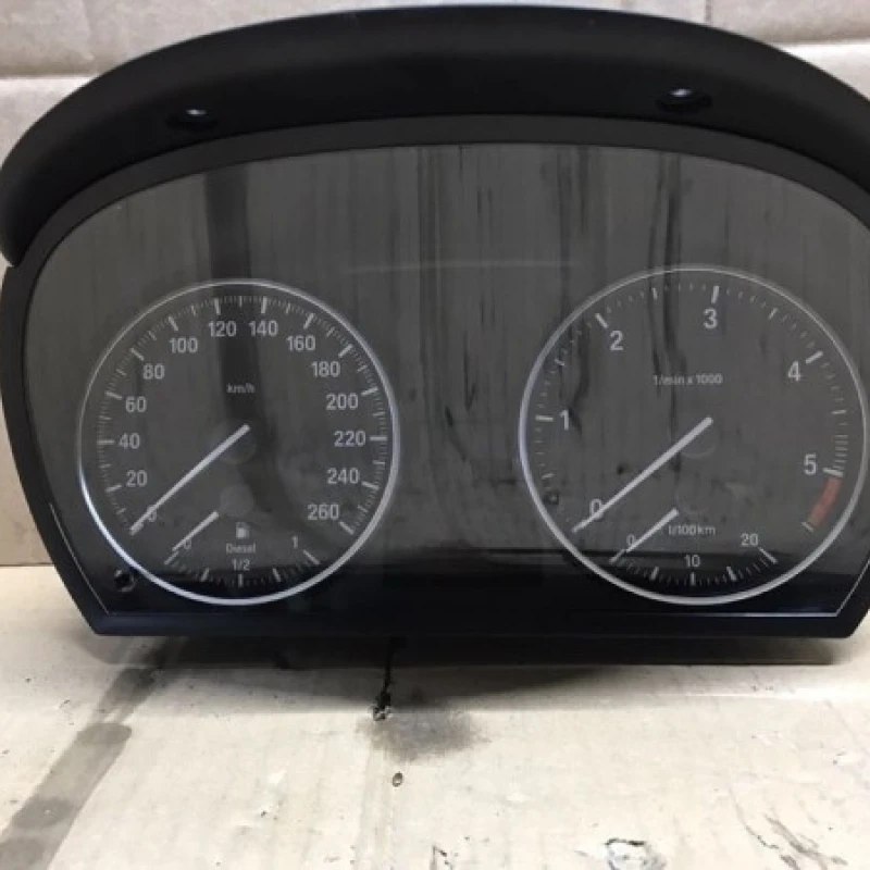 Ceas bord / BMW Seria 3 E91 2008 / Audio si electronice