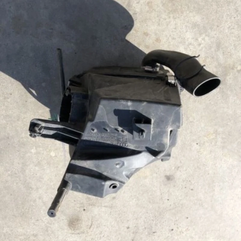 Carcasa filtru aer / Audi A6 C6 2010 / Motor, racire si evacuare