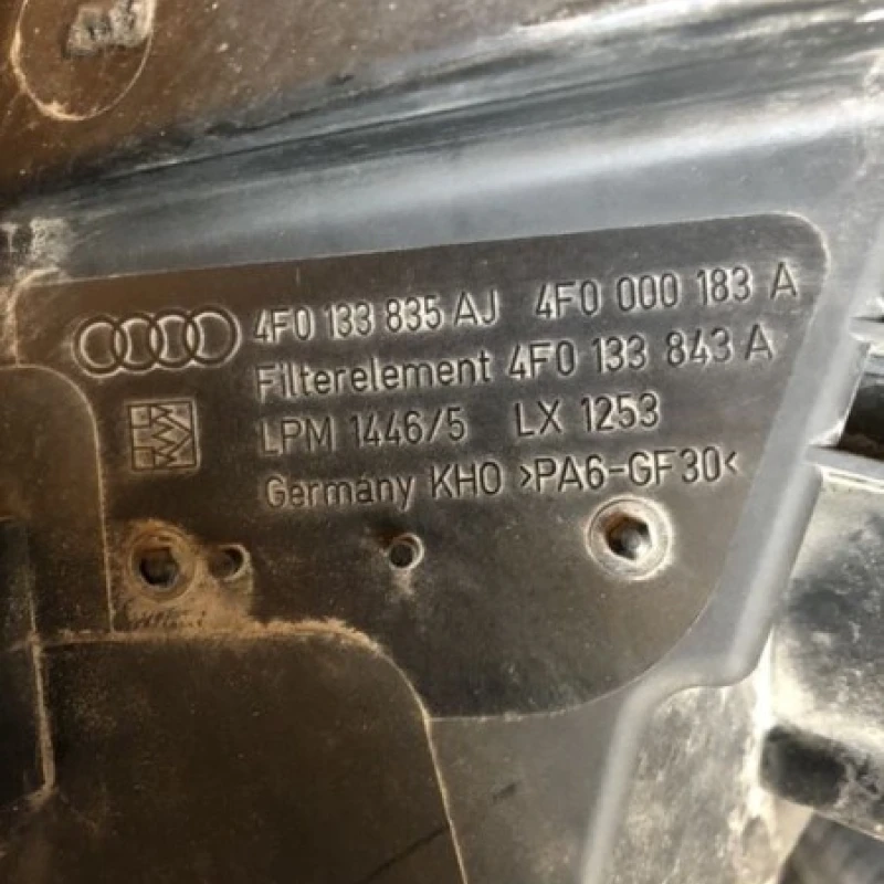 Carcasa filtru aer / Audi A6 C6 2010 / Motor, racire si evacuare
