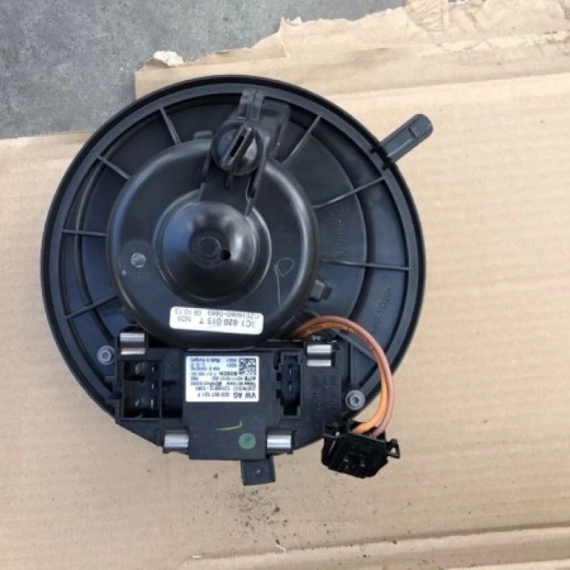 Ventilator climatizare / Volkswagen Passat B7 2014 / Interior