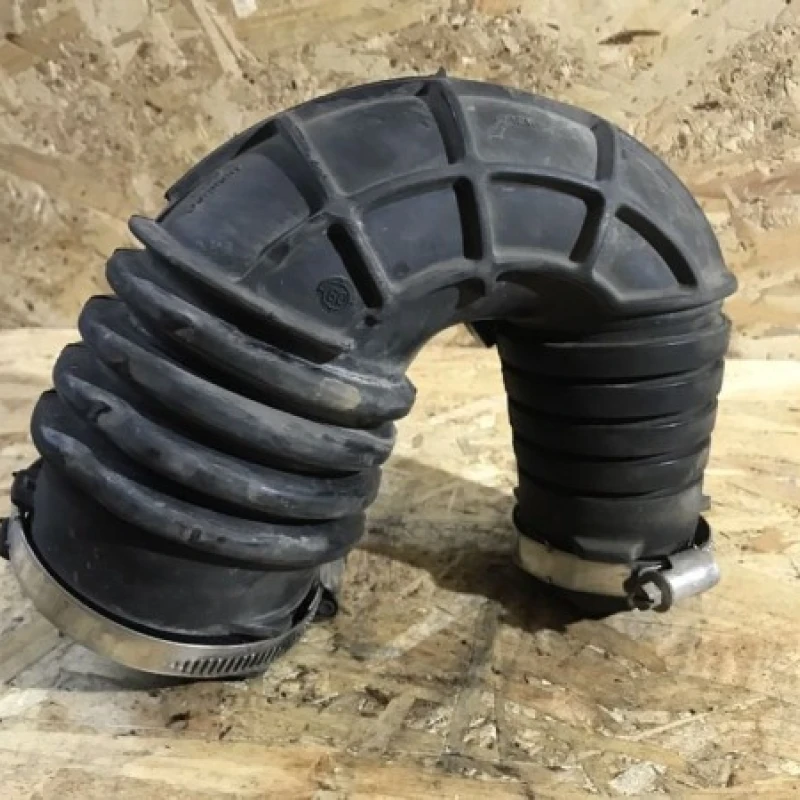 Furtun turbo / Audi A6 C6 2010 / Motor, racire si evacuare