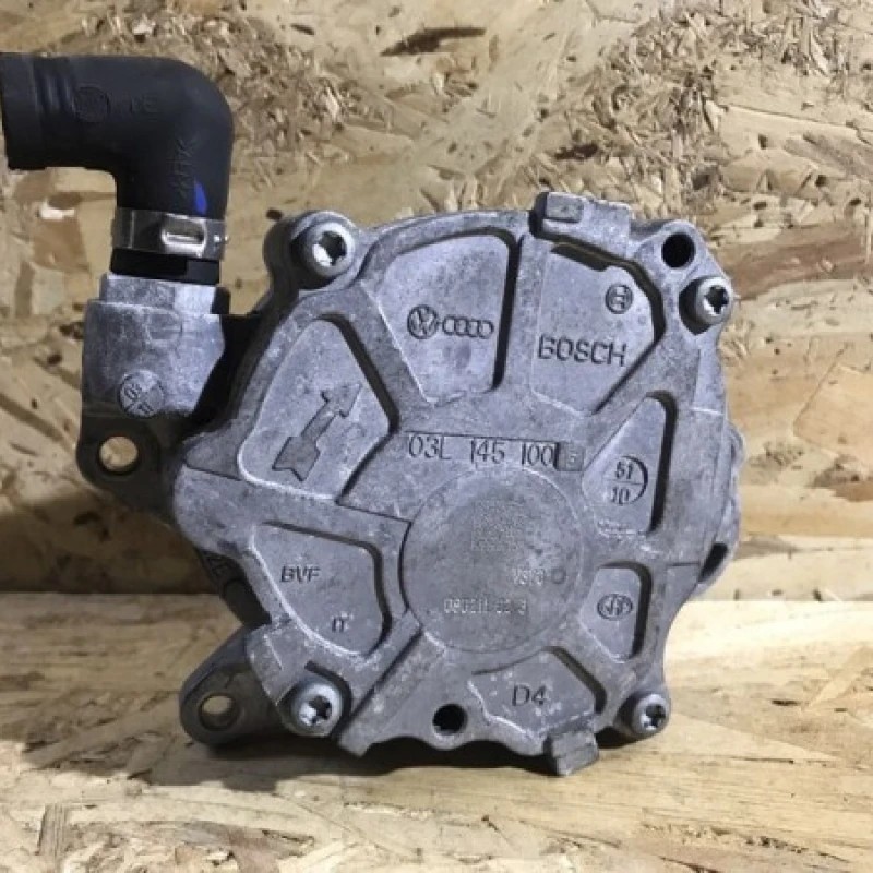 Pompa vacuum / Audi A6 C6 2010 / Motor, racire si evacuare