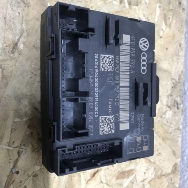 Calculator usa Audi / Audi A6 C6 2010 / Audio si electronice