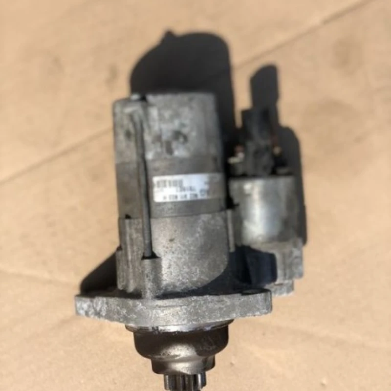 Electromotor Valeo vw / Skoda Fabia MK2 5J 2008 / Motor, racire si evacuare