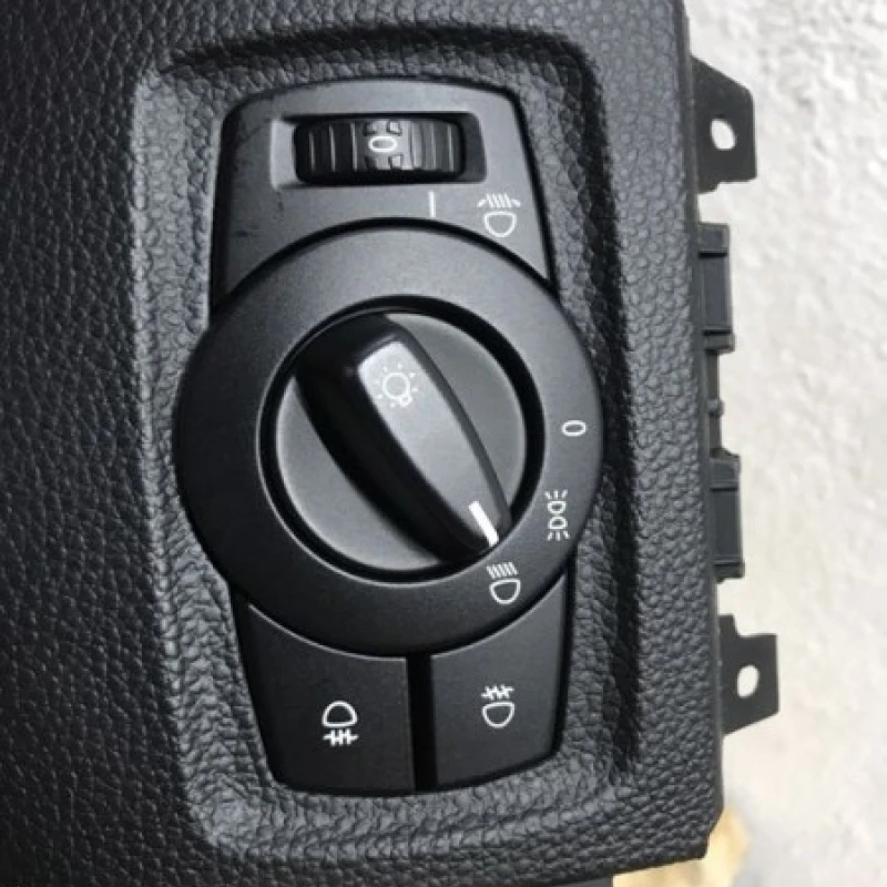 Bloc lumini / BMW   2008 / Audio si electronice