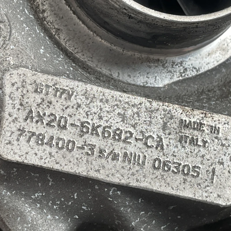 Turbosuflanta turbo turbina chiuloasa stanga / Land Rover Range Rover Sport Range Rover Sport 2011 / Motor, racire si evacuare