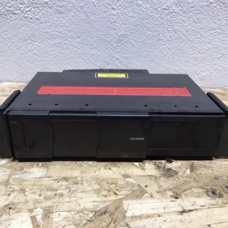 Magazie CD / BMW Seria 1 E87 2008 / Audio si electronice