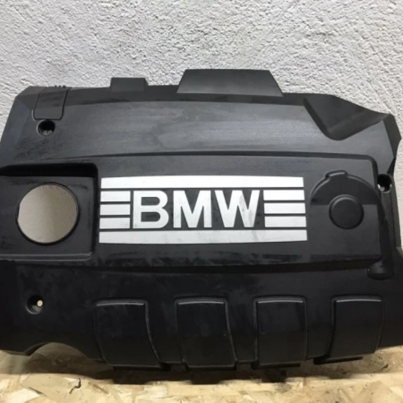 Capac motor BMW / BMW 2008 / Accesorii roti si capace