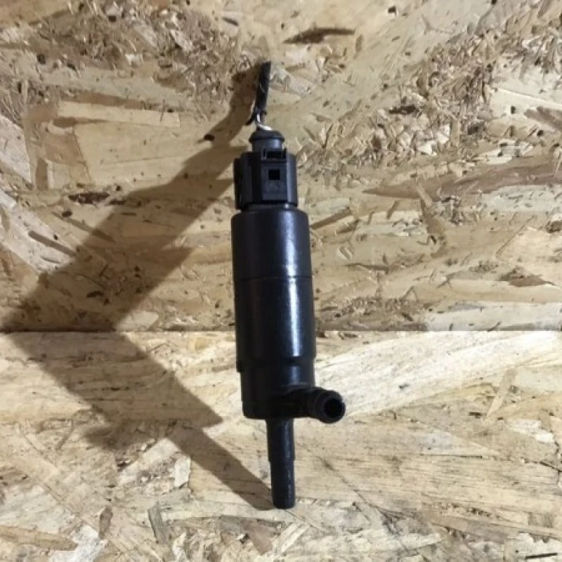Pompa apa spalator / Audi A6 C6 2010 / Audio si electronice