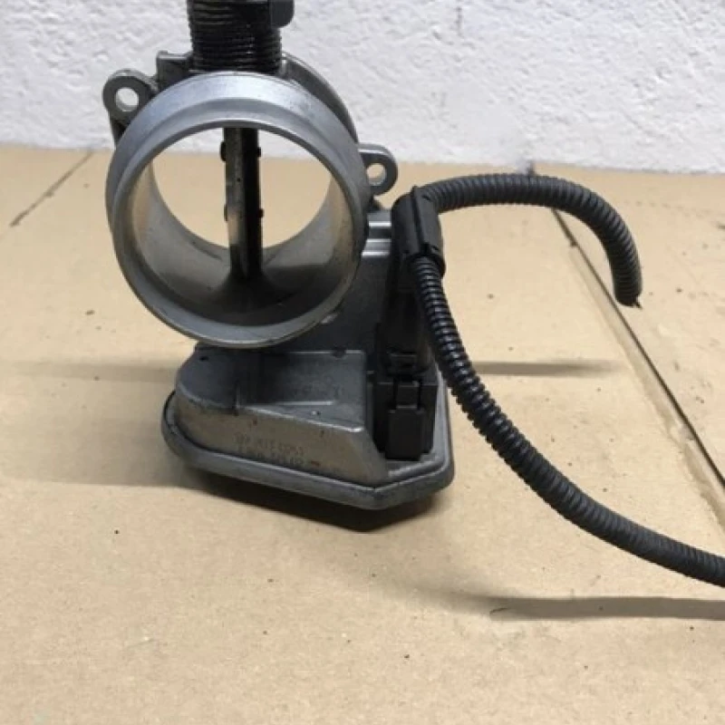 Clapeta acceleratie / BMW X1 E84 2010 / Audio si electronice