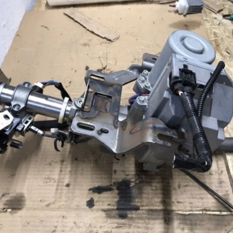 Motor servo / Nissan Qashqai J10 2010 / Directie si suspensie