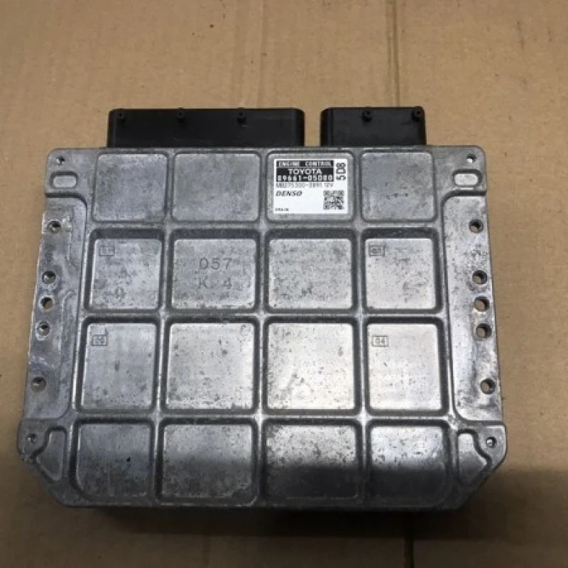 Calculator motor ECU / Toyota Avensis T27 2009 / Audio si electronice
