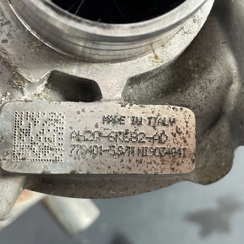 Turbosuflanta turbo turbina chiuloasa dreapta / Land Rover Range Rover Sport Range Rover Sport 2011 / Motor, racire si evacuare