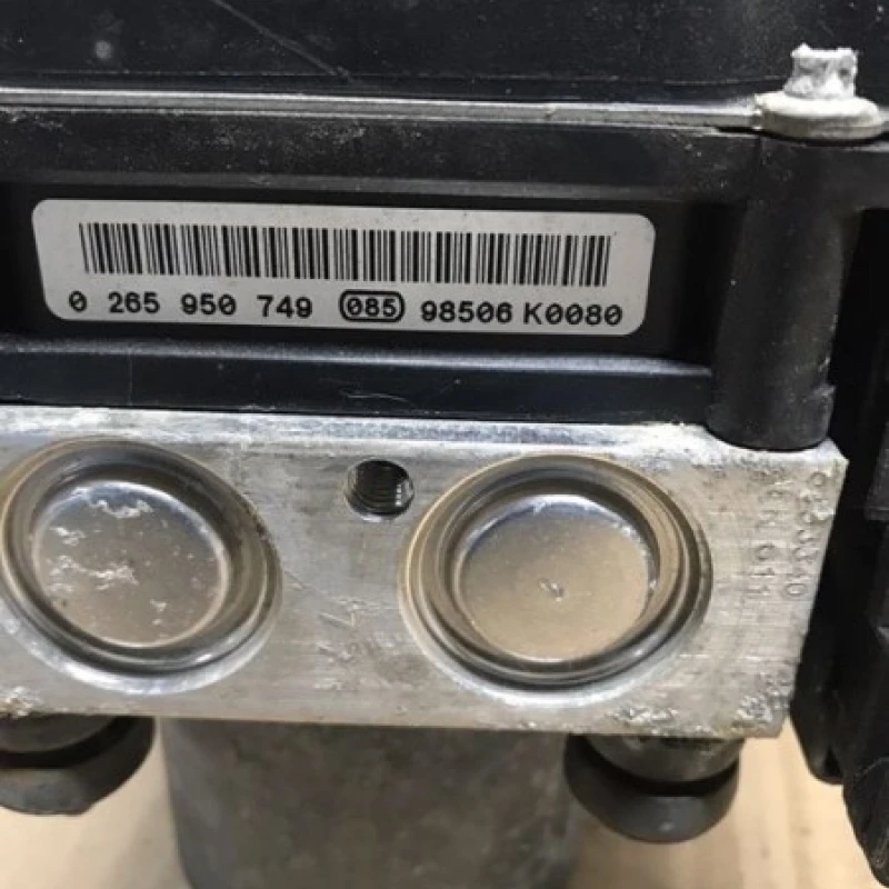 Pompa ABS ESP / Toyota Avensis T27 2009 / Frane