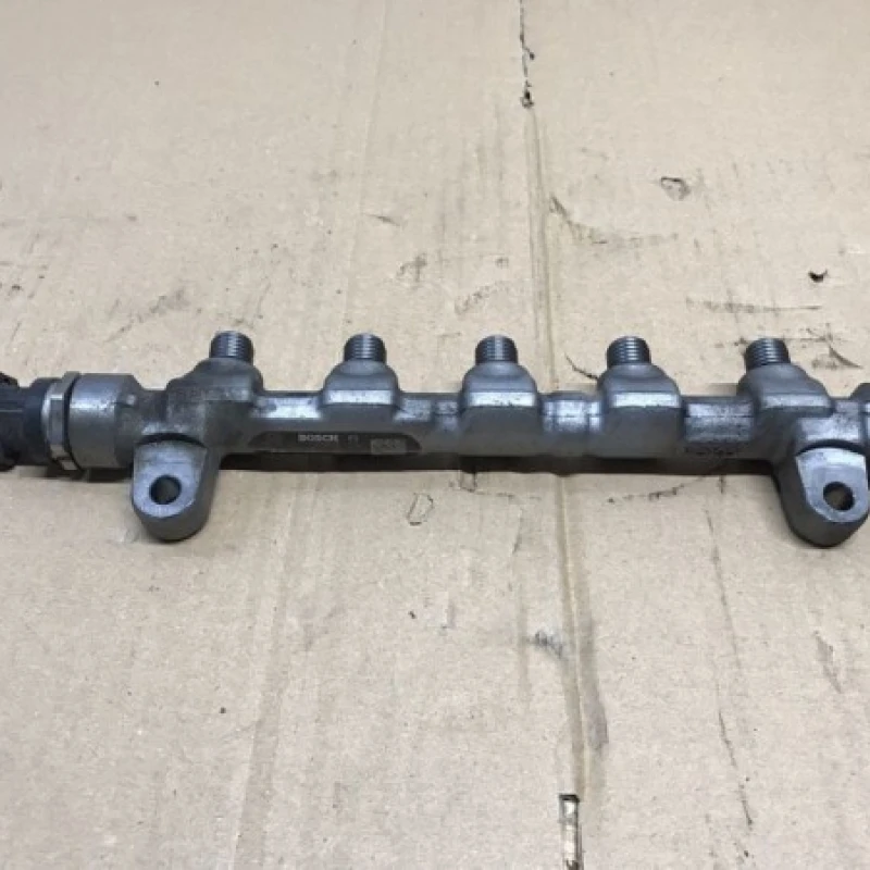 Rampa injectoare / Kia Ceed Ceed 2010 / Motor, racire si evacuare