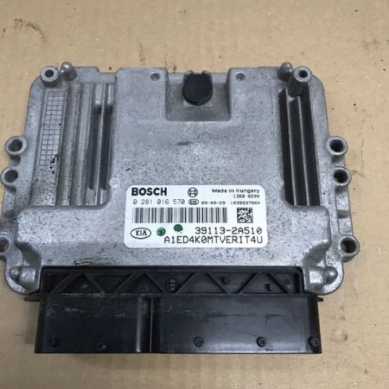 Calculator motor ECU / Kia Ceed Ceed 2010 / Audio si electronice
