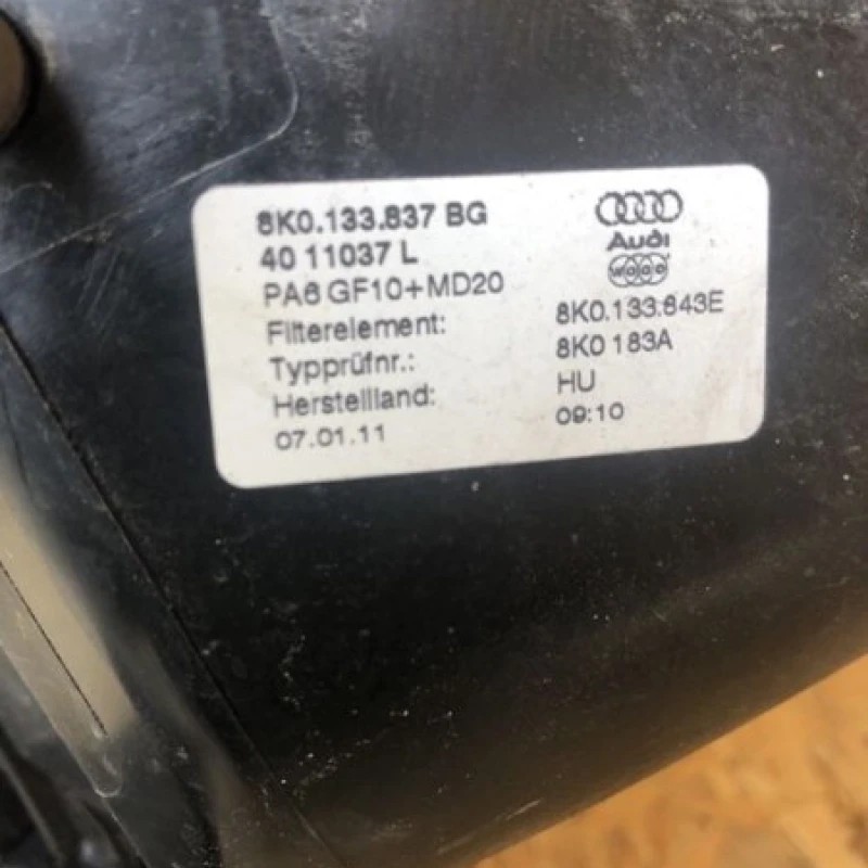 Carcasa filtru aer / Audi A4 B8 2011 / Motor, racire si evacuare