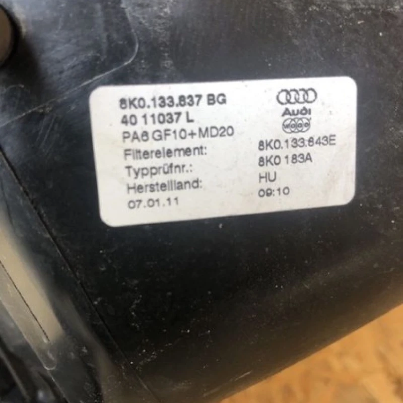 Carcasa filtru aer / Audi A4 B8 2011 / Motor, racire si evacuare