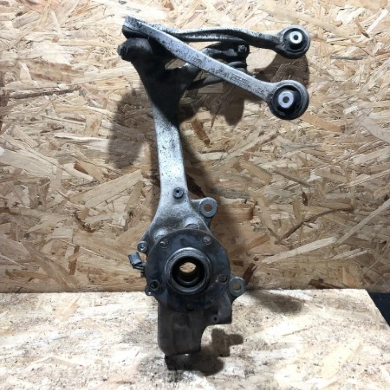 Fuzeta stanga fata / Audi A6 C6 2010 / Directie si suspensie