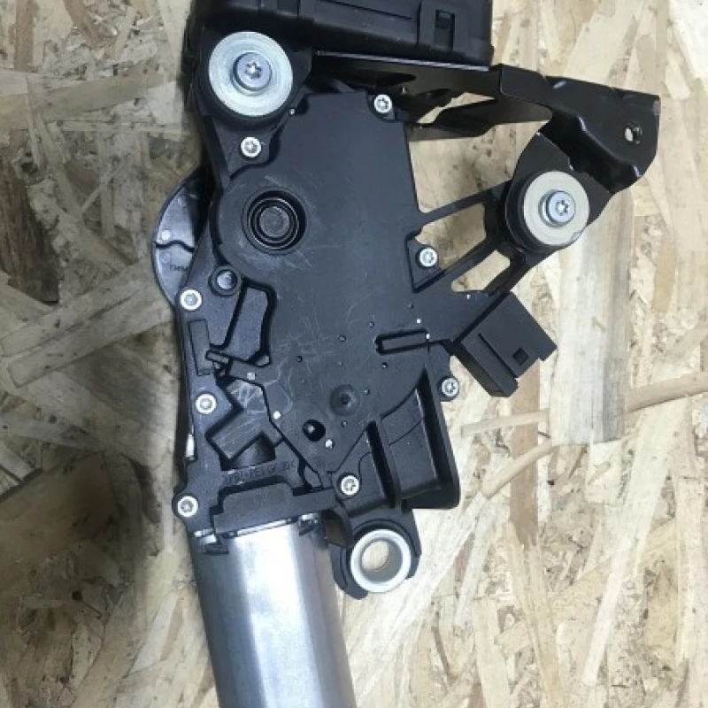 Motoras stergator haion BMW 