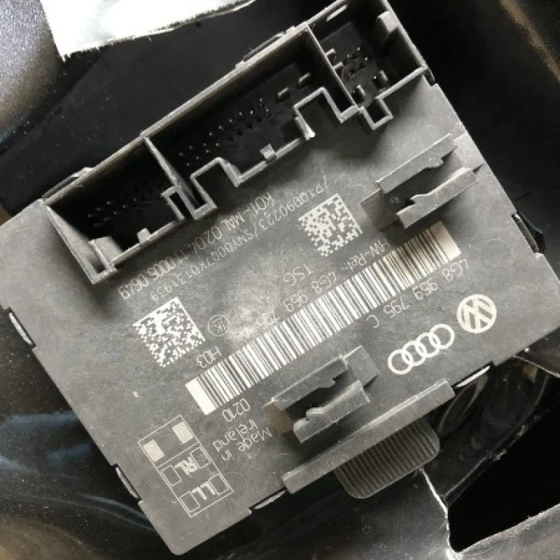 Modul confort usa dreapta spate / Audi A6 C7 2016 / Audio si electronice