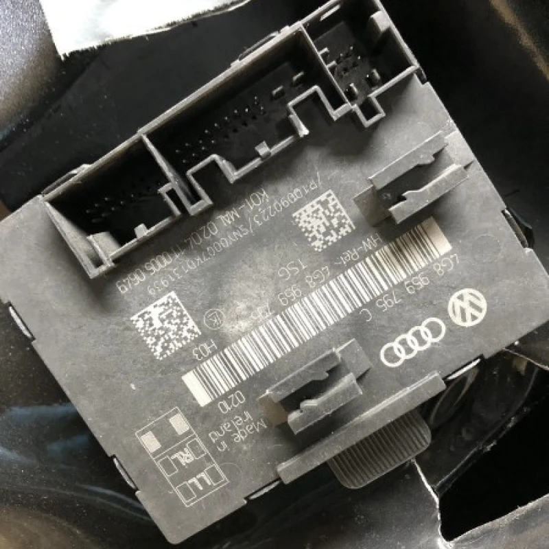 Modul confort usa dreapta spate Audi A6 C7 2016