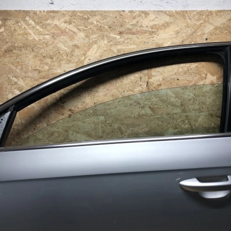 Geam stanga fata / Volkswagen Passat B7 2012 / Caroserie, oglinzi si faruri