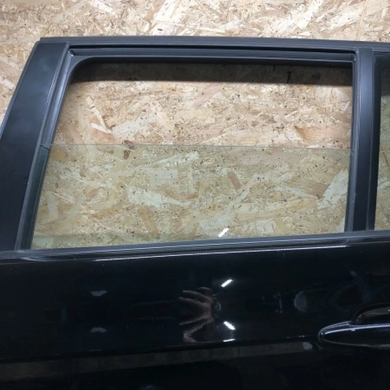 Geam stanga spate / BMW Seria 3 E91 2008 / Caroserie, oglinzi si faruri