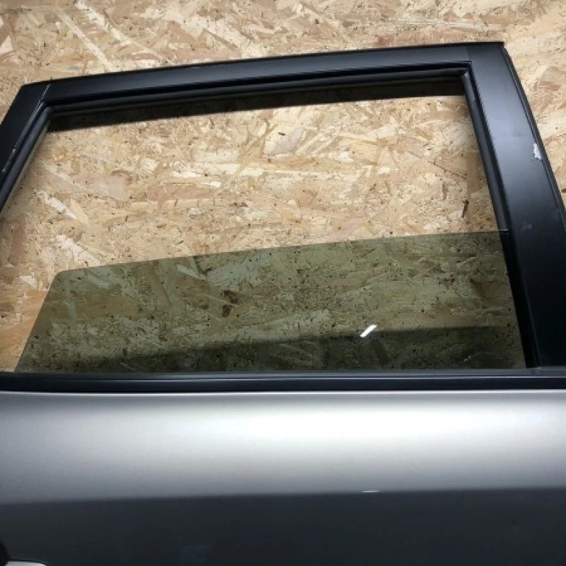 Geam dreapta spate / Kia Ceed Ceed 2010 / Caroserie, oglinzi si faruri