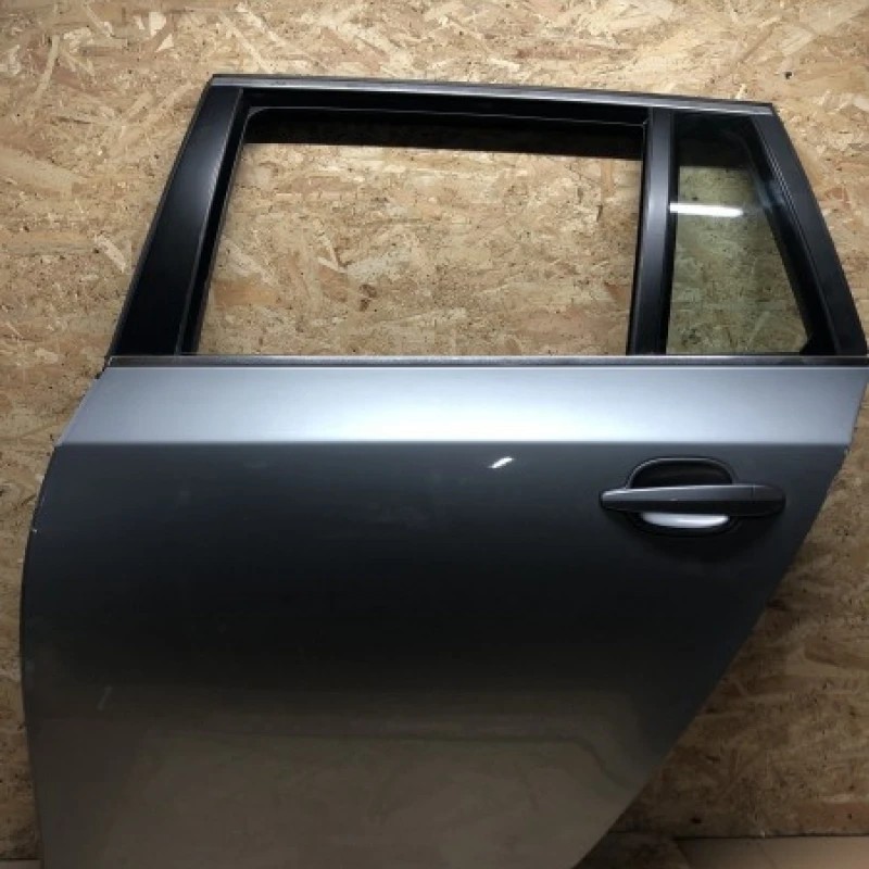 Usa stanga spate / BMW Seria 5 E60 2006 / Caroserie, oglinzi si faruri