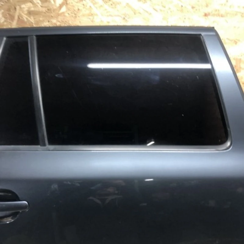 Geam dreapta spate Skoda 