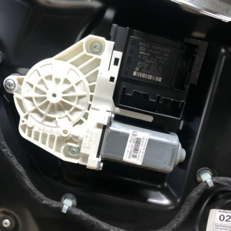 Modul confort geam dreapta fata Volkswagen 
