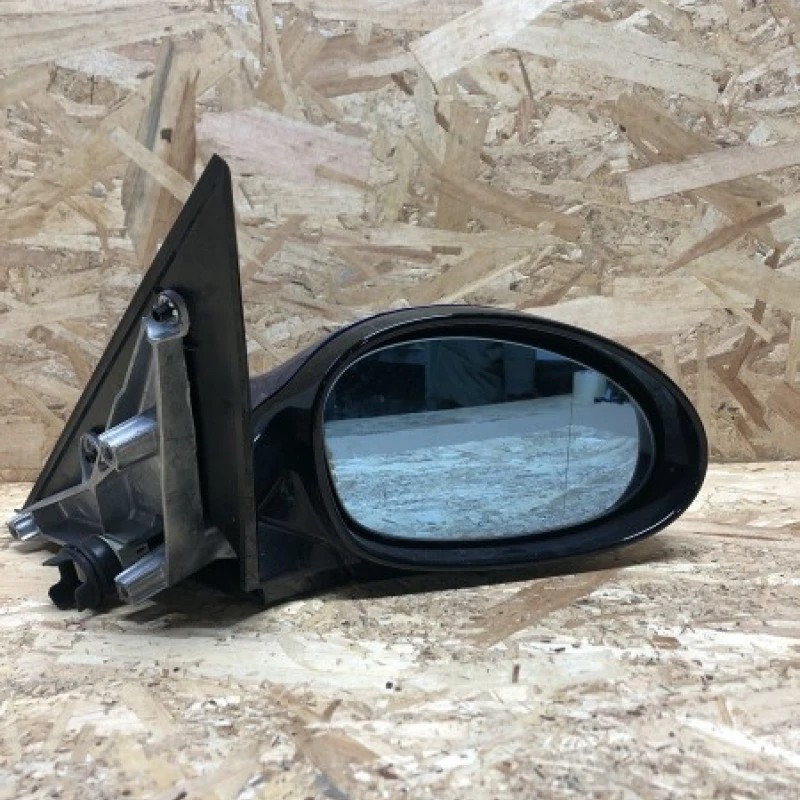 Oglinda dreapta / BMW Seria 1 E87 2008 / Caroserie, oglinzi si faruri