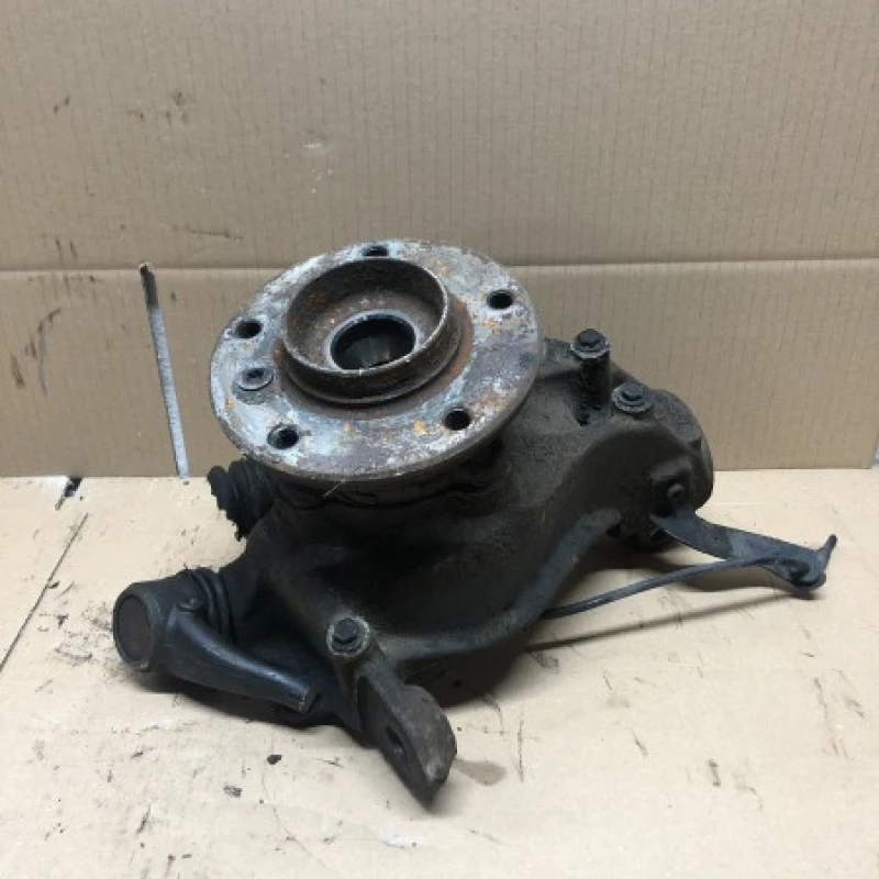 Fuzeta dreapta fata / BMW X1 E84 2010 / Directie si suspensie