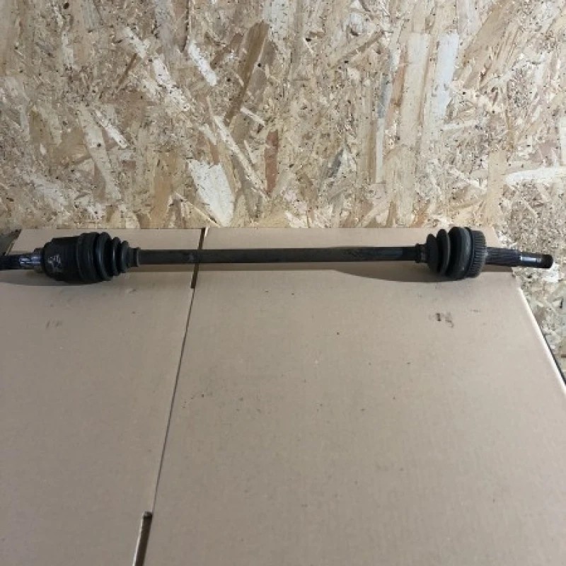 Planetara stanga spate / Nissan Qashqai J10 2010 / Directie si suspensie