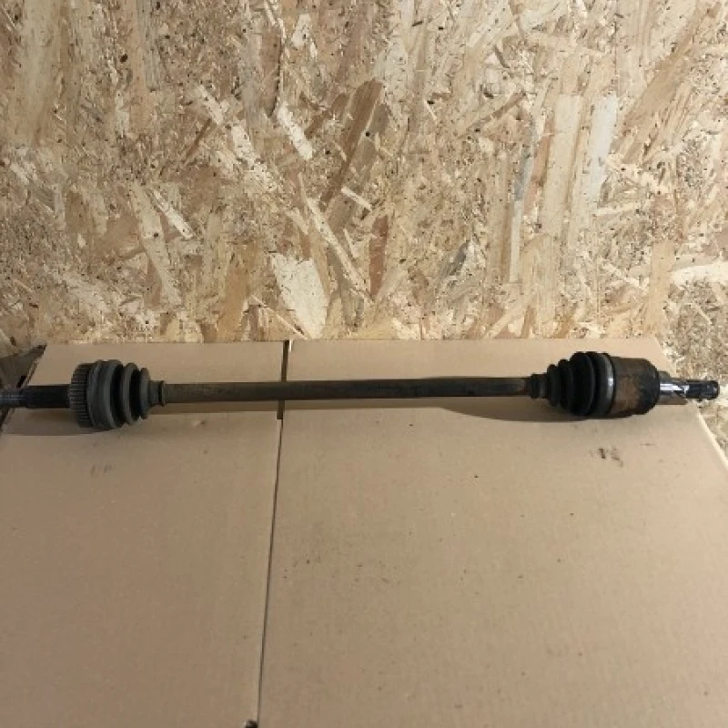 Planetara dreapta spate / Nissan Qashqai J10 2010 / Directie si suspensie