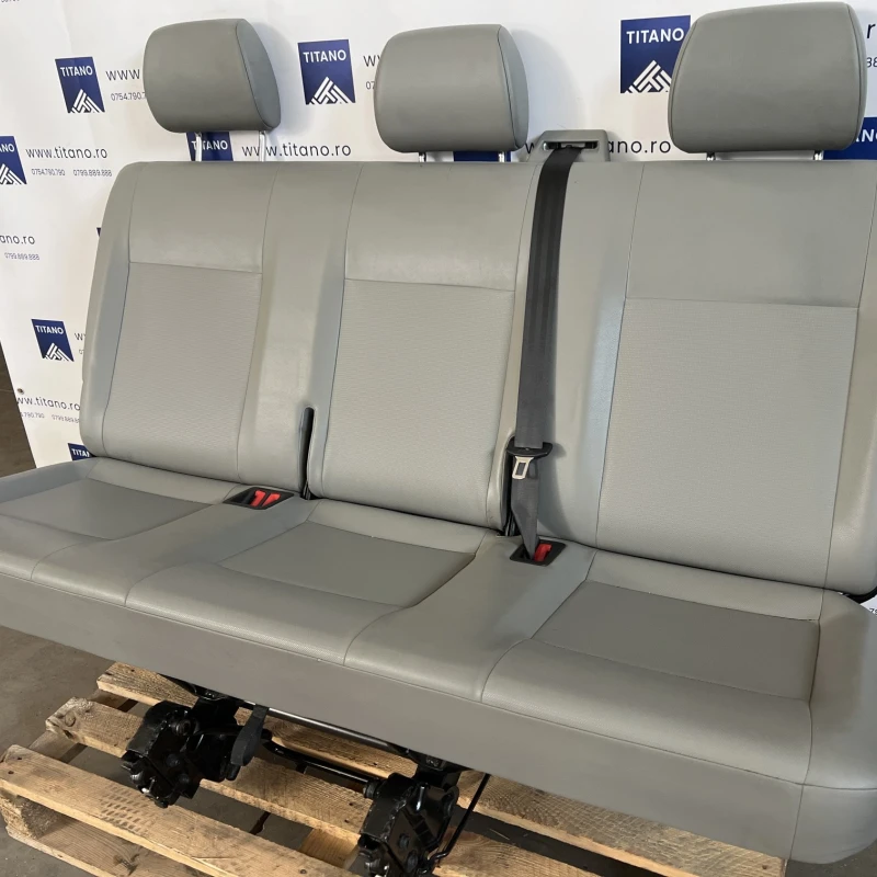 Scaune bancheta rândul 3 / Volkswagen T5 Caravelle 2026 / Interior