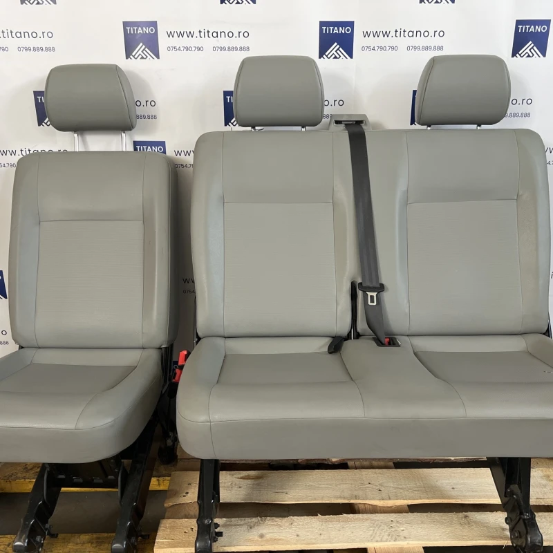 Scaune bancheta rândul 2 / Volkswagen T5 Caravelle 2026 / Interior