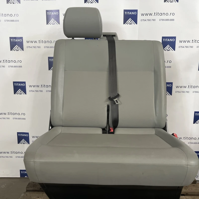 Scaune fata / Volkswagen T5 Caravelle 2026 / Interior