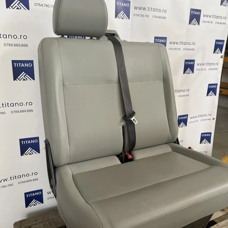 Scaune fata / Volkswagen T5 Caravelle 2026 / Interior