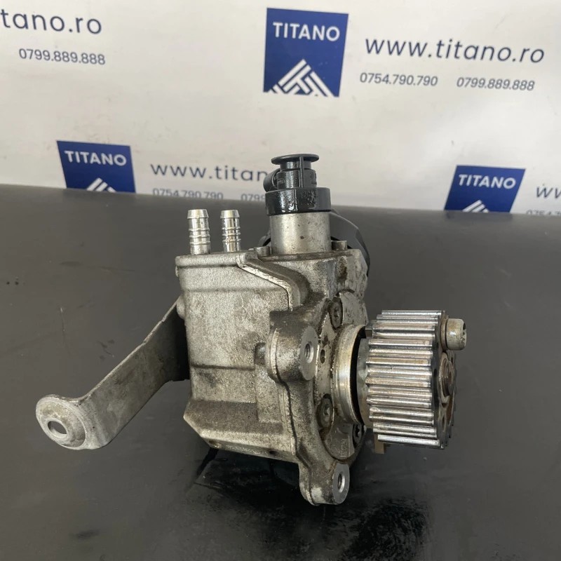 Pompa de injectie inalte / Volkswagen Passat B7 2012 / Motor, racire si evacuare